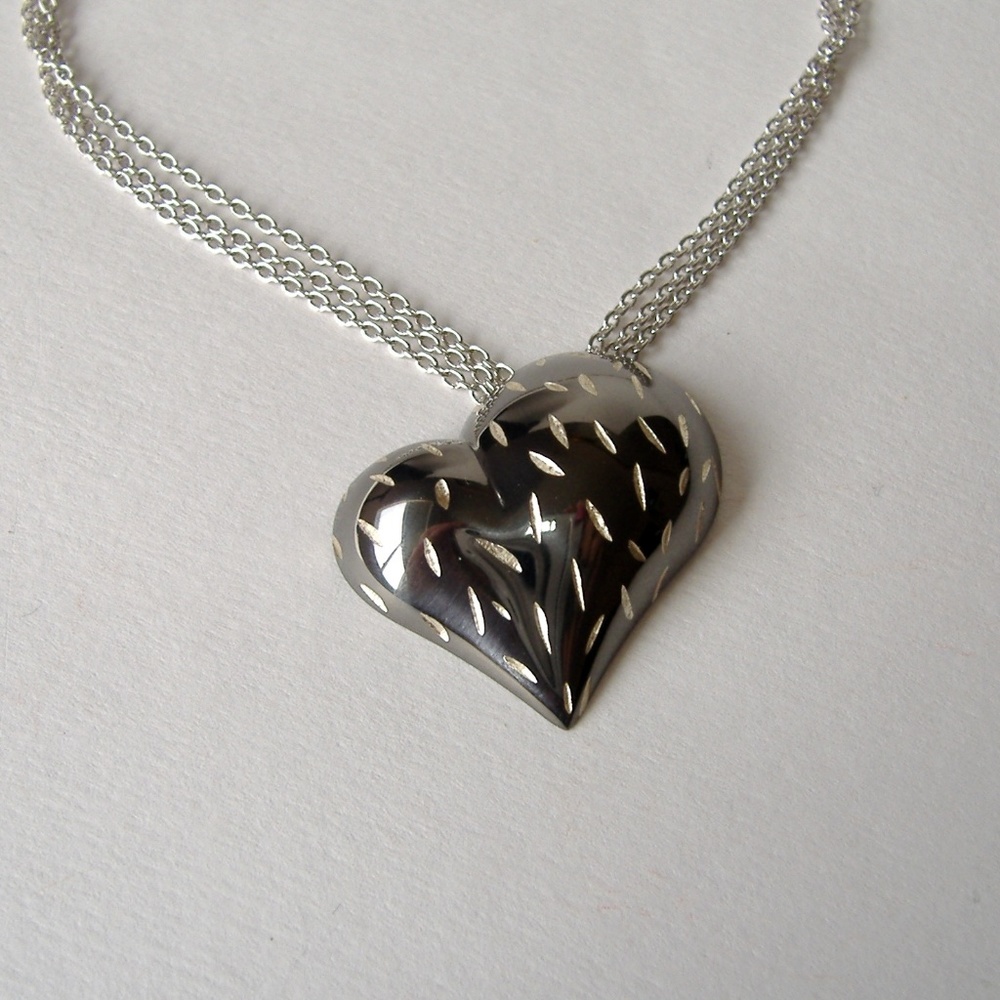 Ruthenium Sculpted Heart Pendant Sterling Silver Handcrafted Duclos Necklace New